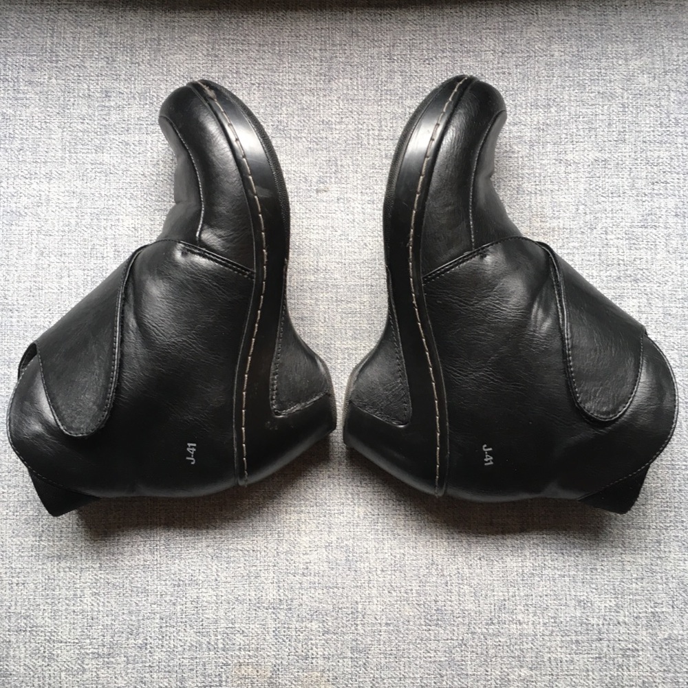 Cute black ankle boot